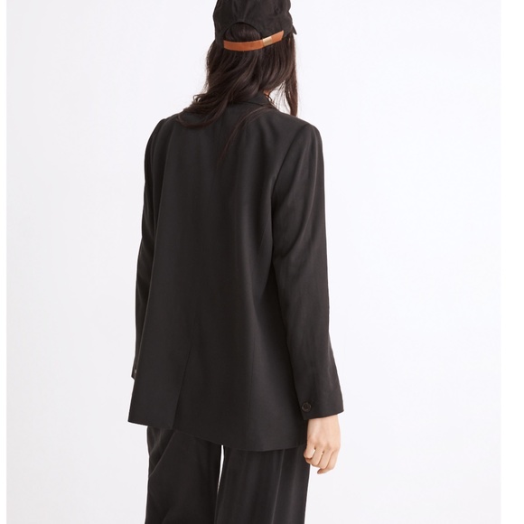 New MADEWELL Drapeweave Caldwell Double-Breasted Blazer in Black - Picture 4 of 5